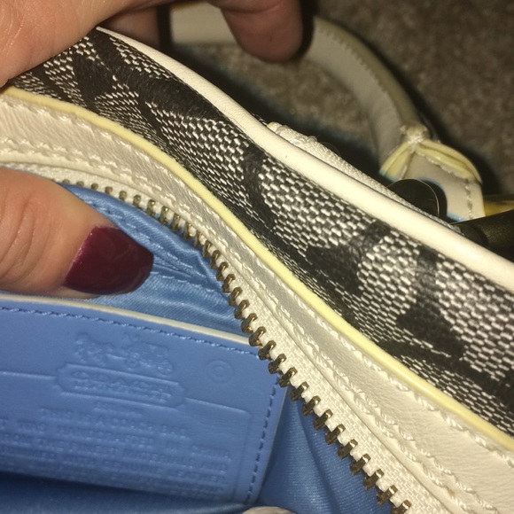 NWOT COACH  BLUE/WHITE LOGO PURSE - Picture 3 of 4